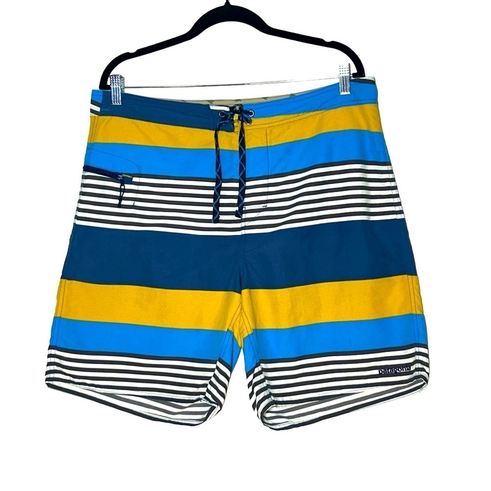 Patagonia M's Wavefarer® Board Shorts - 19', Size 36